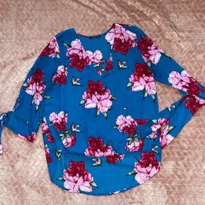 Teal with pink flowers West Kei top, size small
